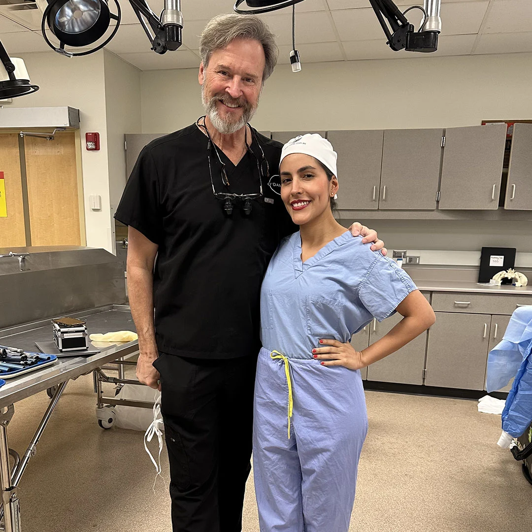 Dra. Cynthia Montenegro con el Dr. Gerald O'Daniel, en Curso de MAFAC, Mayo Clinic, Rochester, Estados Unidos,