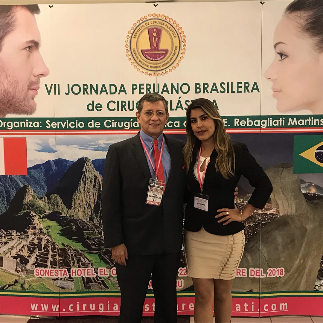 Dra. Cynthia Montenegro con el Dr. Centurion en la Jornada Peruano Brasilera de Cirugía Plástica, 2018, Lima, Perú