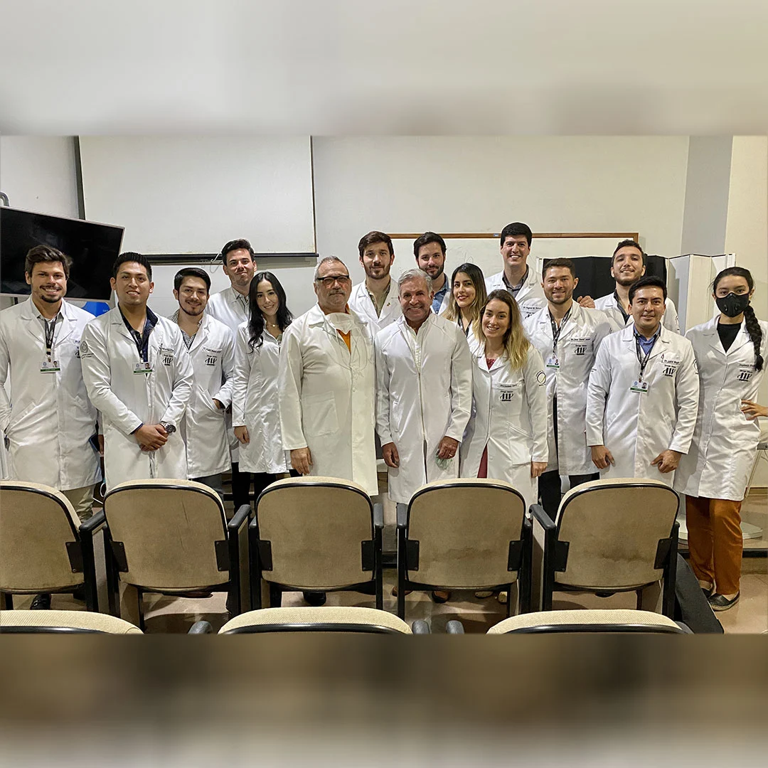 Dra. Cynthia Montenegro en Especialización en Cirugía Plástica en Instituto Ivo Pitanguy, Santa de Misericórdia de Rio de Janeiro, Brasil 2020-2023